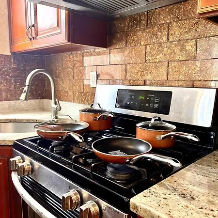 Spacious 6b4b Quiet Elegant Entire Private House