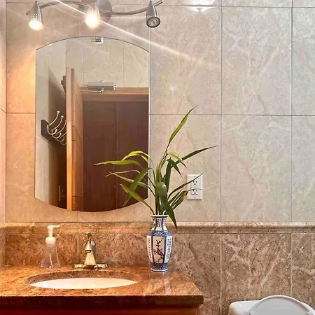 Apartment Spacious 6b4b Quiet Elegant Entire Private House *
