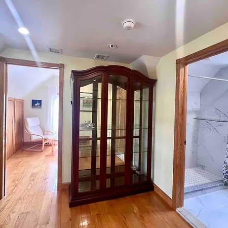 Spacious 6b4b Quiet Elegant Entire Private House