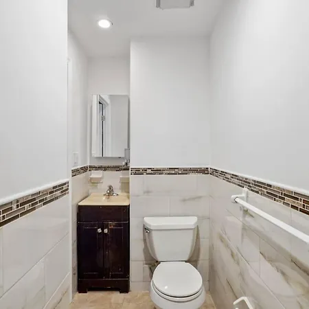 Furnished 403 East Village * New York