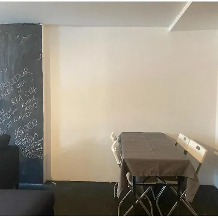 Locals Greene Apartment