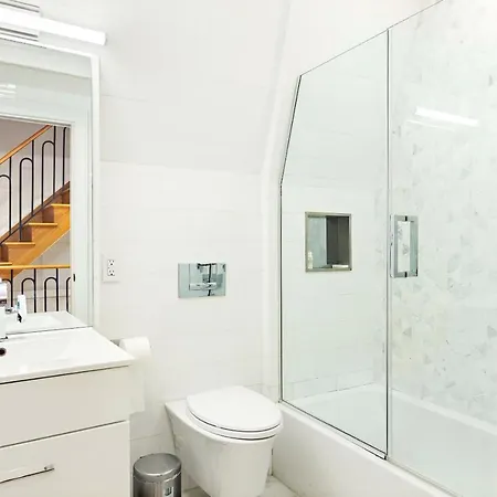 Villa Luxurious 5 Bedroom Townhouse New York