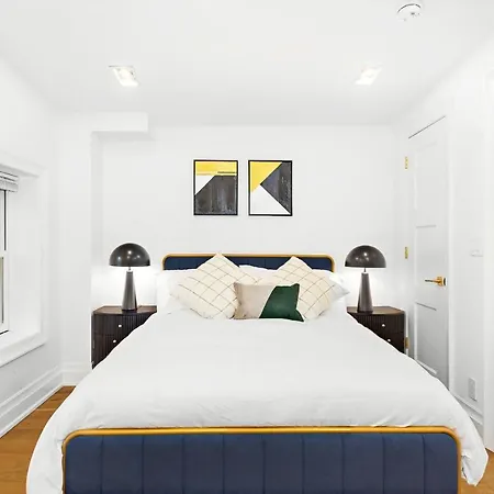 Luxurious 5 Bedroom Townhouse Villa New York