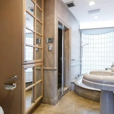 Apartment Sensational Penthouse Nyc - Manhattan - Hosted By Lauren Berger *
