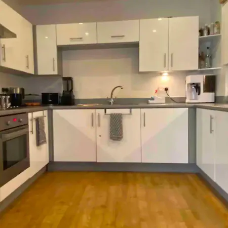 Amazing 2 Bedroom At Ues * New York