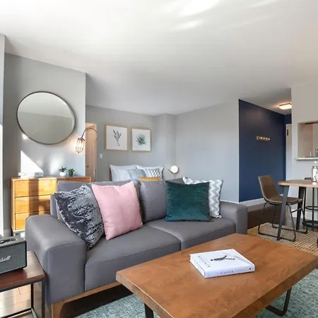 Apartment Ues W Gym Doorman Nr Subway Nyc-241
