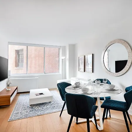 Amazing 2 Bedroom 1 Ba Apartment *