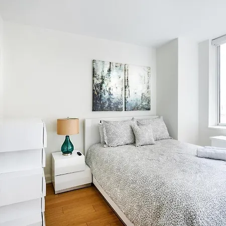 Amazing 2 Bedroom 1 Ba * New York