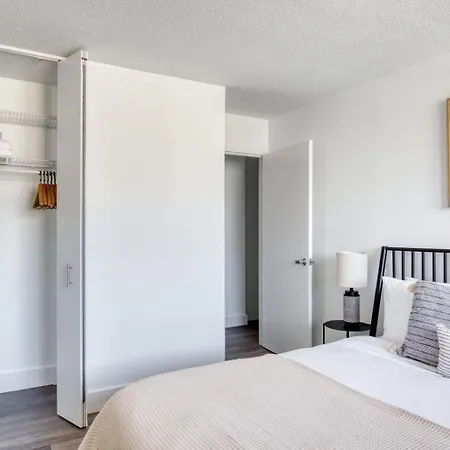 Apartment Kips Bay 2br W Balcony Elevator Gym Nr 46 Nyc-665 New York