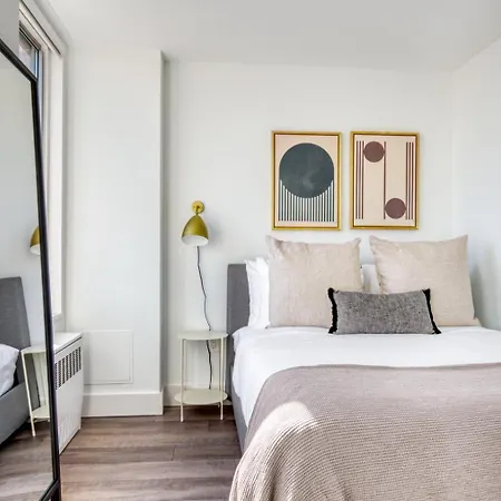 Kips Bay 2br W Balcony Elevator Gym Nr 46 Nyc-665 New York