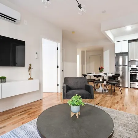 Unbeatable 3br With Private Patio In Upper East Side New York