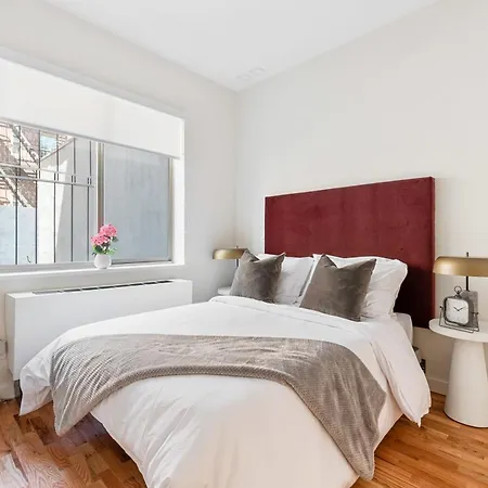 Unbeatable 3br With Private Patio In Upper East Side
