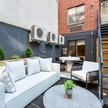 Unbeatable 3br With Private Patio In Upper East Side