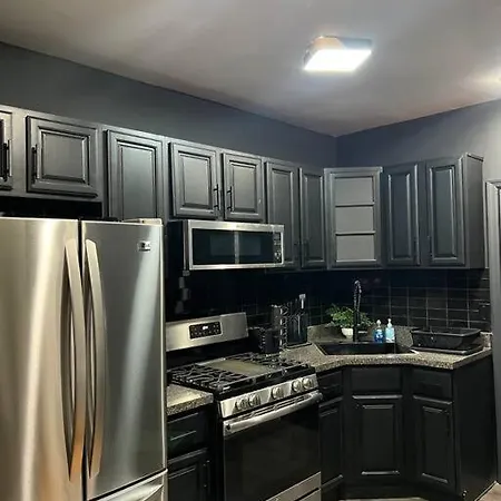 Private Guest To Make Your Trip Complete Apartment