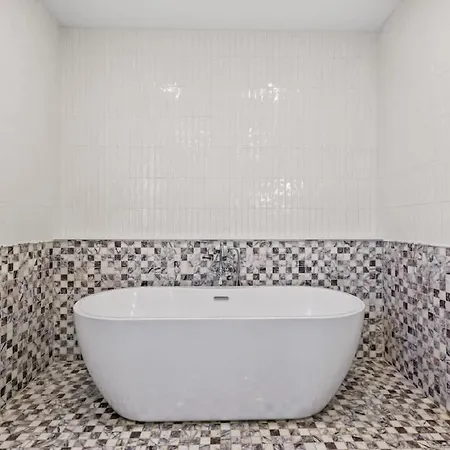 Riverside By Rove Travel 7br Modern Townhouse *