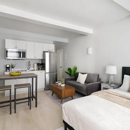 Luxury Elv Bldg 24h Dm Gym Studio Walk From C Park * New York