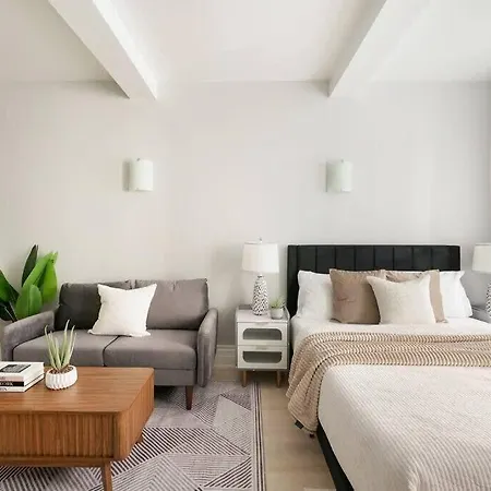 Luxury Elv Bldg 24h Dm Gym Studio Walk From C Park *