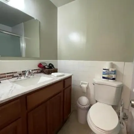 Beautiful 3 Bedroom In Nyc! Apartment New York