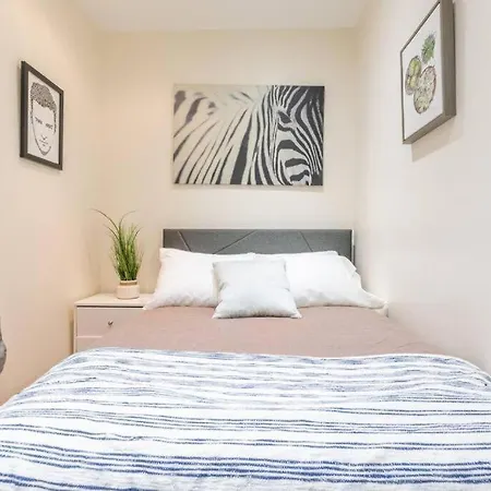 Apartment Luxury Four Bedroom