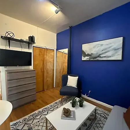 The 30 Day Vibrant House * New York
