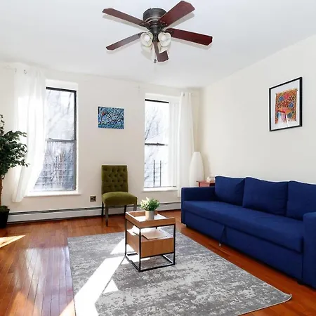 Lovely 2 Bedroom In Nyc