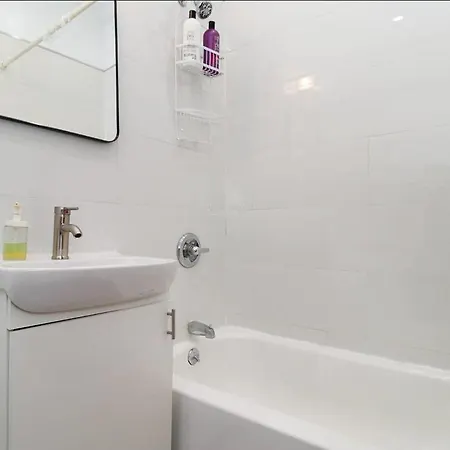 Apartment Lovely 2 Bedroom In Nyc *