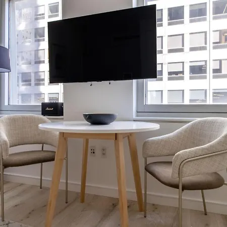 Midtown West 1br W Gym Wd Nr Bryant Park Nyc-1380 Apartment New York