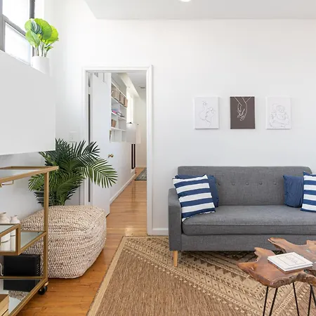 Monthly Nyc Rentals- 1 Bedroom Unit With Private Roof New York