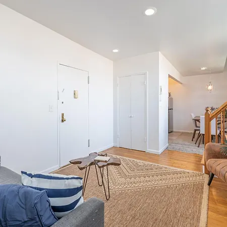 Monthly Nyc Rentals- 1 Bedroom Unit With Private Roof * New York