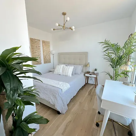 Apartment Modern One Bedroom - Large Private Terrace - Luxury Building - Williamsburg New York