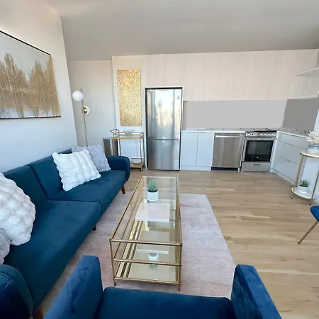 Modern One Bedroom - Large Private Terrace - Luxury Building - Williamsburg * New York