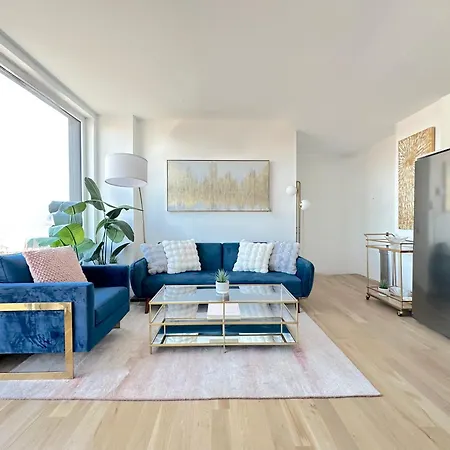 Modern One Bedroom - Large Private Terrace - Luxury Building - Williamsburg Apartment