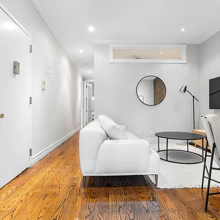 Monthly Nyc Rentals- Comfy 3 Bedroom 1 Ba Apt * New York