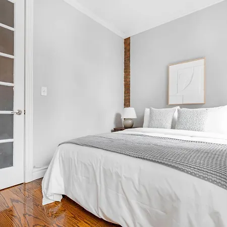 Monthly Nyc Rentals- Comfy 3 Bedroom 1 Ba Apt Apartment New York
