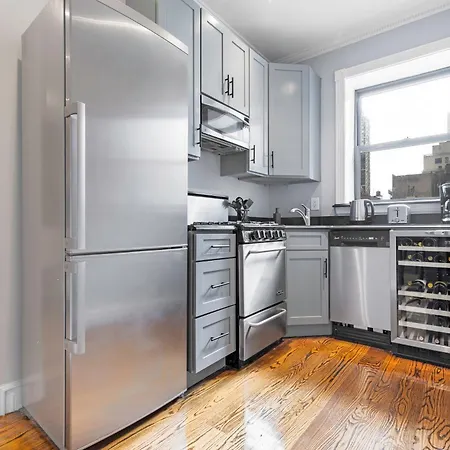 Monthly Nyc Rentals- Comfy 3 Bedroom 1 Ba Apt Apartment