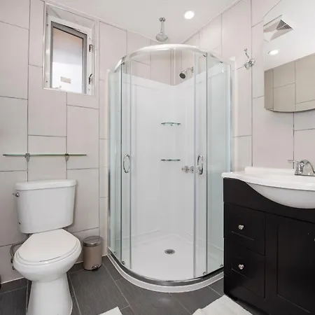 Monthly Nyc Rentals- Luxurious 3 Bedroom Unit Apartment New York