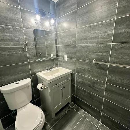 Monthly Nyc Rentals- Beautiful 2 Bedroom 2 Ba Unit * New York