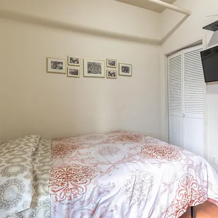 Apartment Monthly New York- Spacious 4 Bedroom Unit New York