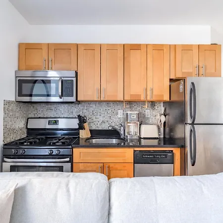 Chic 3bd 1bath Space Close To East River Walk