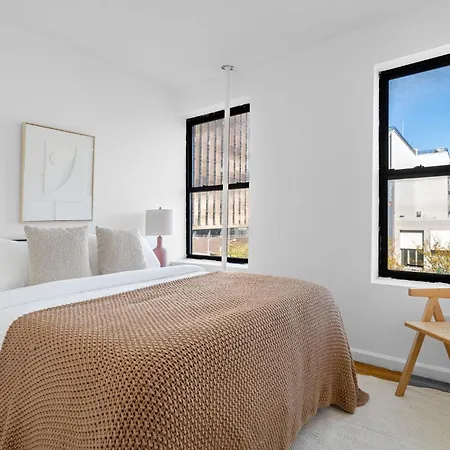 Chic 3bd 1bath Space Close To East River Walk Apartment
