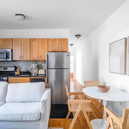 Chic 3bd 1bath Space Close To East River Walk New York