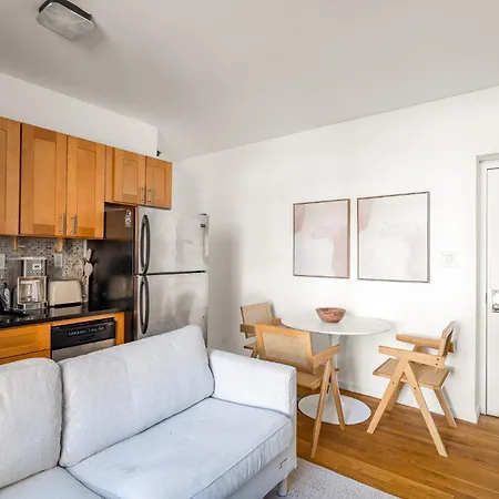 Apartment Chic 3bd 1bath Space Close To East River Walk
