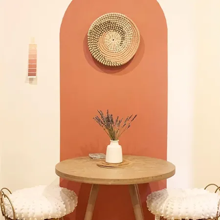 Terracotta - Small Private Bedroom In Les * New York