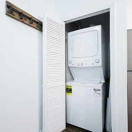 1435-2 3 Bedrooms 2 Bath Wd Ues * New York