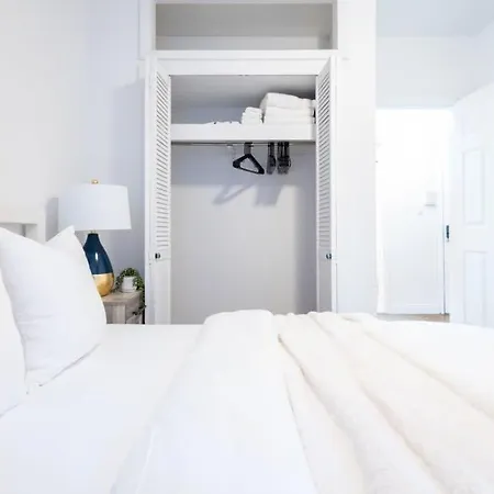Apartment 1435-2 3 Bedrooms 2 Bath Wd Ues New York