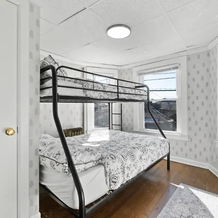 The Whimsical Estate Sleeps 16plus 20m To Nyc Free Parking