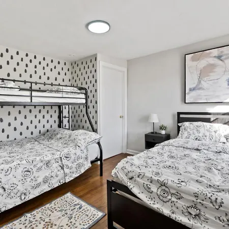 The Whimsical Estate Sleeps 16plus 20m To Nyc Free Parking New York