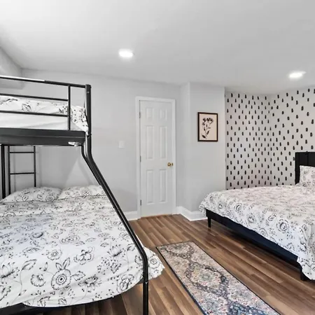 The Whimsical Estate Sleeps 16plus 20m To Nyc Free Parking