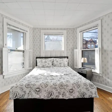 The Whimsical Estate Sleeps 16plus 20m To Nyc Free Parking New York