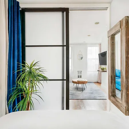 Apartment 69-3a Modern Getaway 1br Prime Lower East Side Brand New *